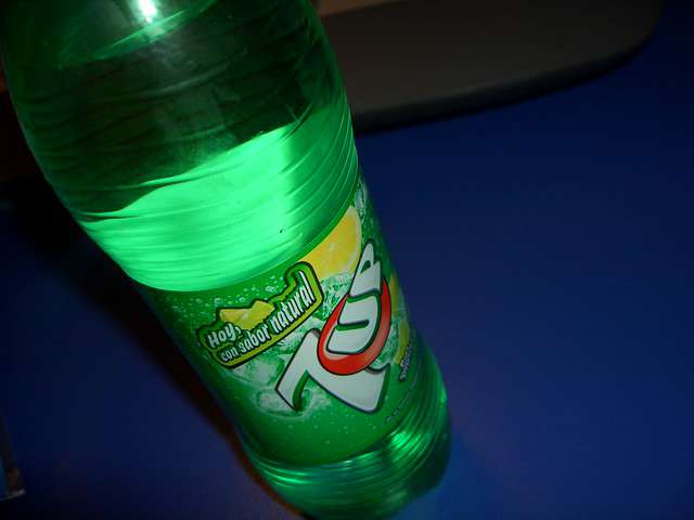 2640732635_f30cdeb07a_z.jpg