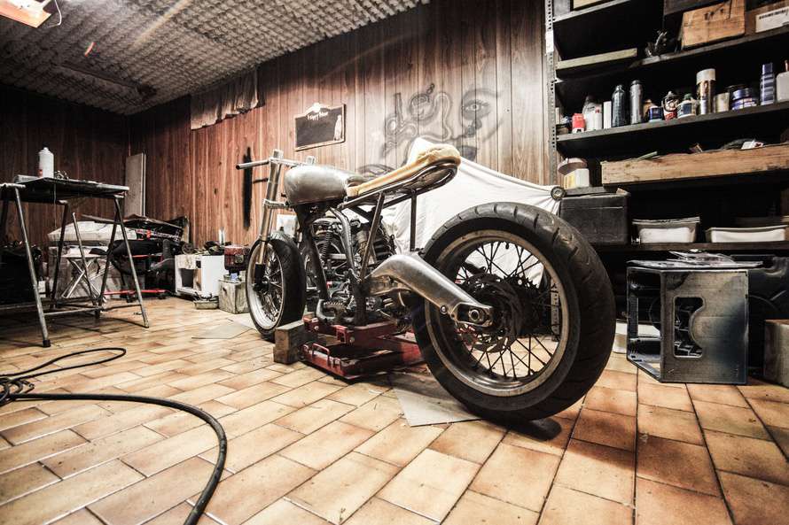 building-vehicle-motorbike-motorcycle-large.jpg