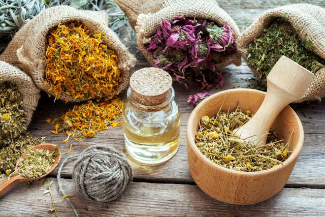 measuring-color-essential-oils-2.jpg
