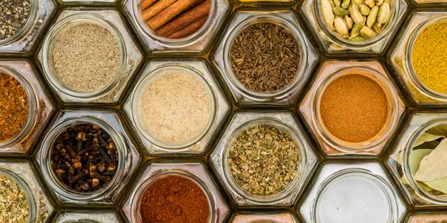 measuring-the-color-of-spices.jpg