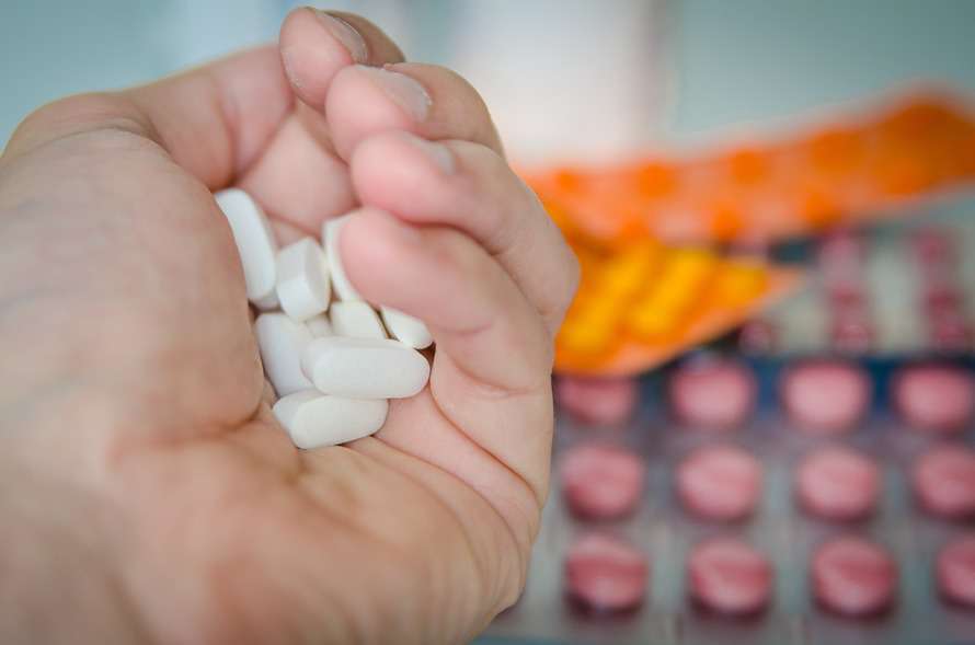 medications-cure-tablets-pharmacy-51004-large.jpeg