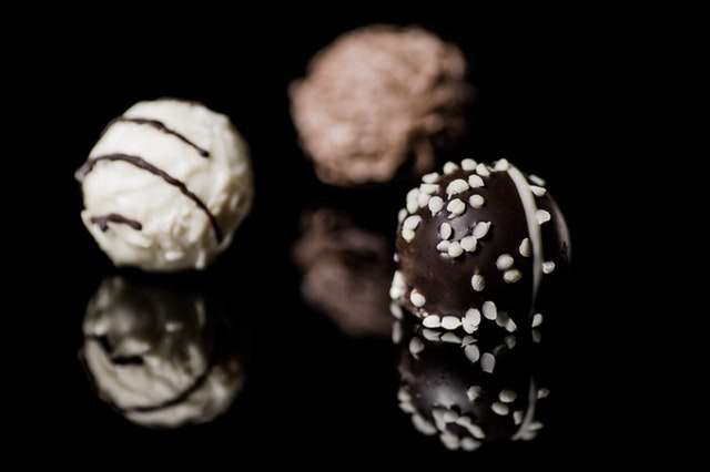 praline-chocolates-chocolate-chocolatier-66234.jpeg